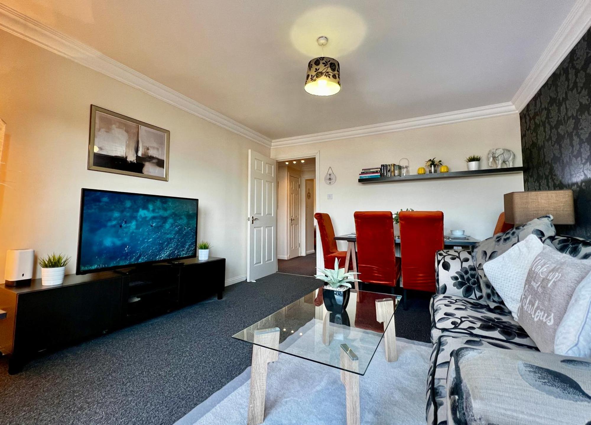 דירות גלאזגו Stylish Modern Flat With Juliet Balcony & Parking מראה חיצוני תמונה